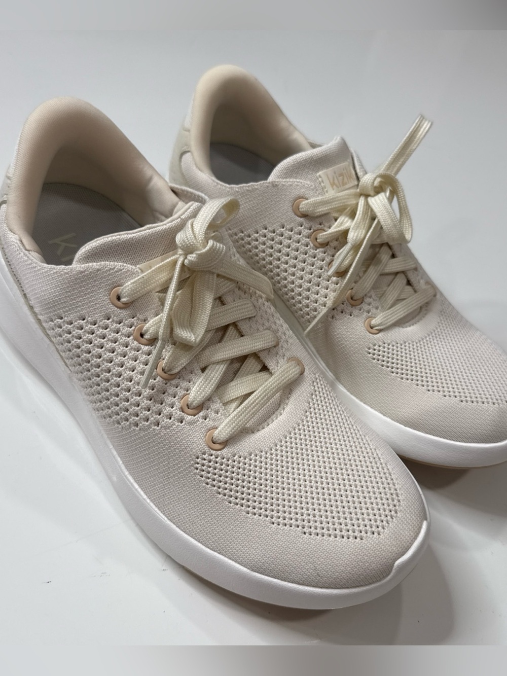 Kizik Lima Knit Shoes Mens Sz 7 Cream Hands Free Casual Walking Sneakers A060828